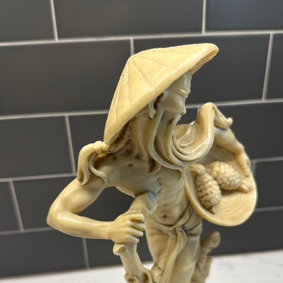 Vintage Tan Accent Sculpture with Organic Flow - Picture 4 of 9